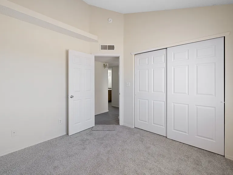 2987 Tierra Cortez Ave #B — Photo 16