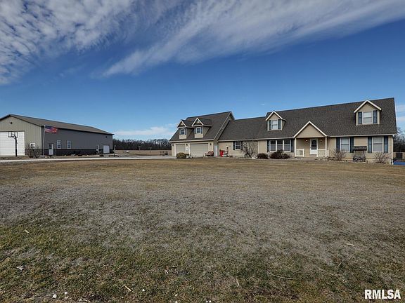 5th image of 2129 N 1210th Ave