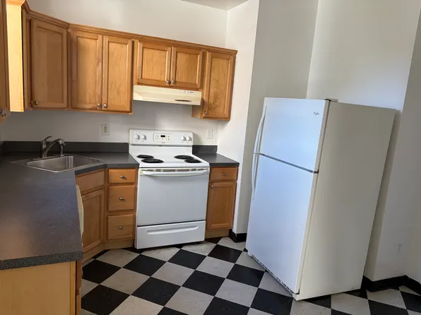 36 Pleasant St #1, Danbury, CT 06810