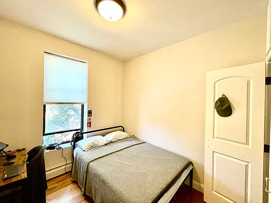 Rented by Pear NYC LLC | media 39