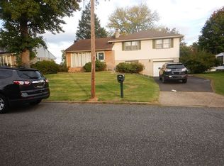 1003 Susan Rd, Philadelphia, PA 19115