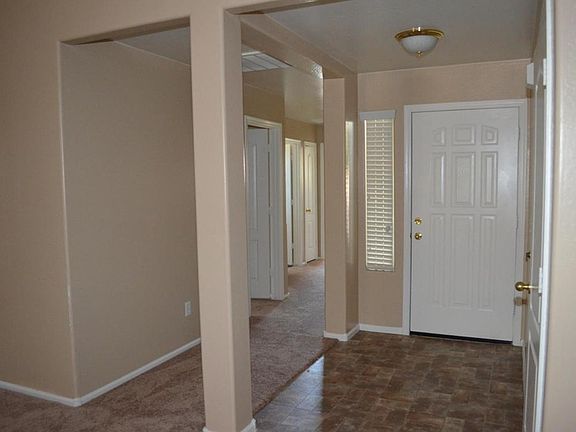 5th image of 10437 W Wood St