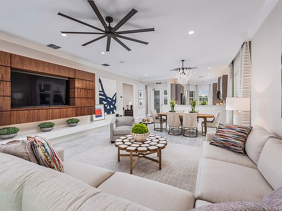 3rd image of 4941 Sevilla Shores Dr