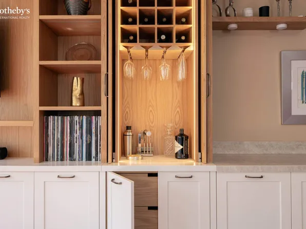 501 East 79th Street image 6 of 18