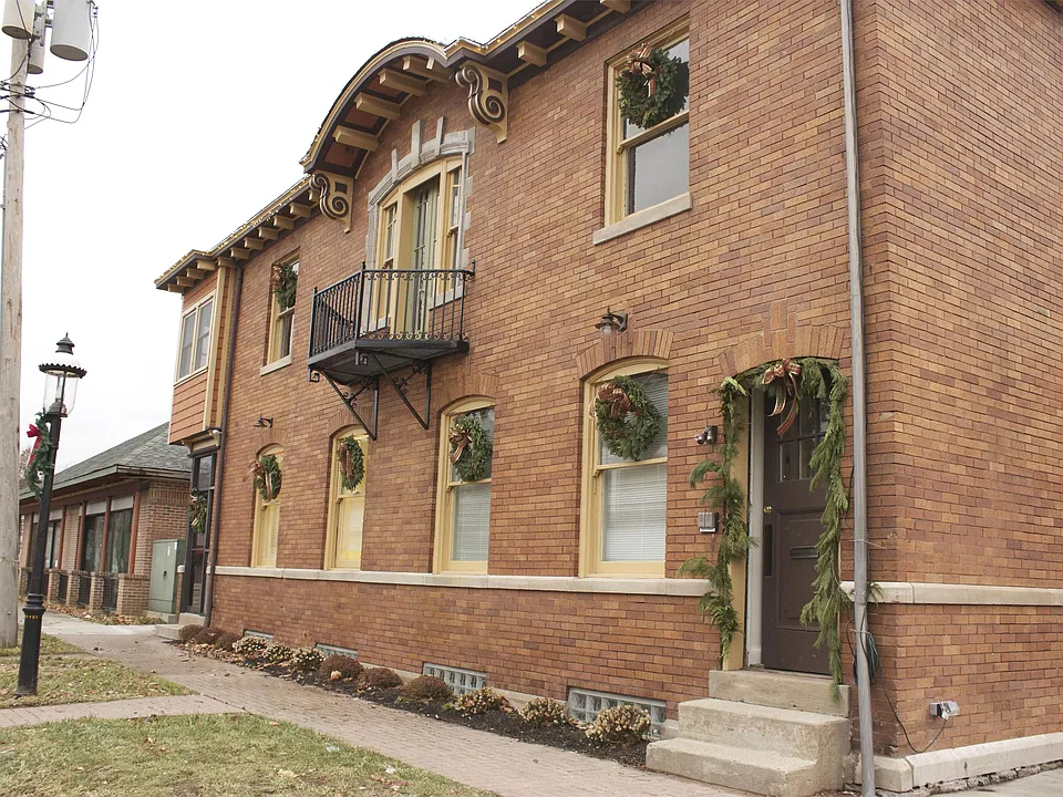 235 Buckeye St #1