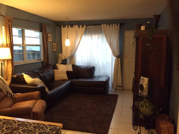 7611 SW 153rd Ct, Miami, FL 33193