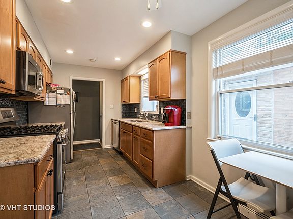 5th image of 2818 W Jarlath St