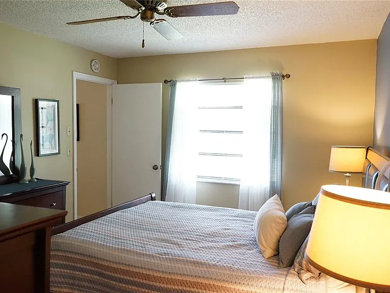 2102 Hereford Dr #513 — Photo 12