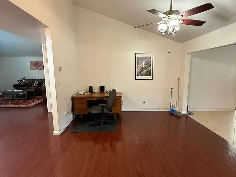 3800 Casey Ct — Photo 12