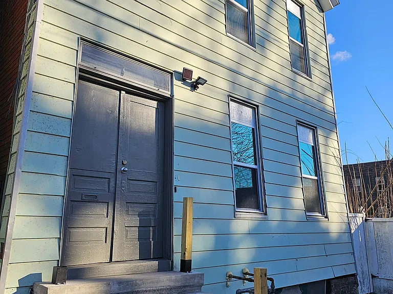 3010 7th Ave #1 — Photo 1
