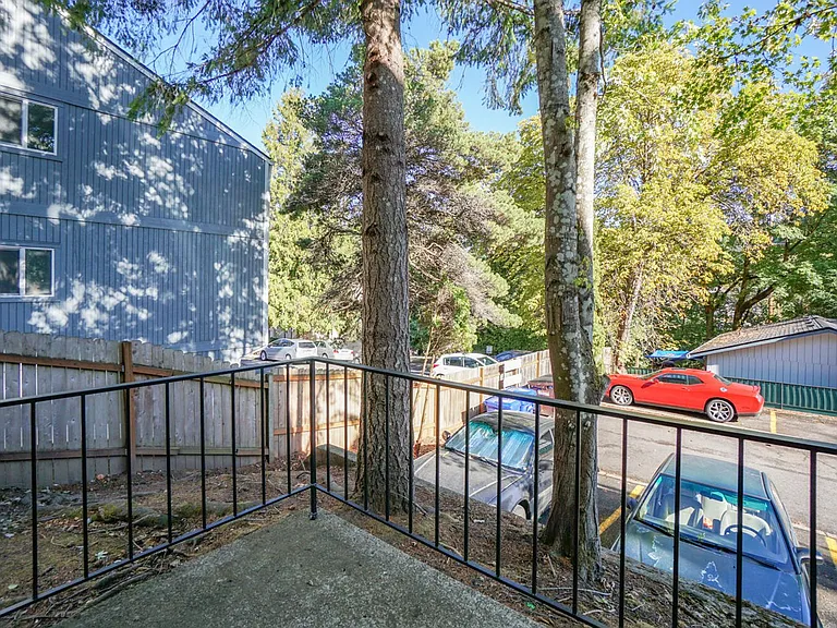 3530 SW Beaverton Hillsdale Hwy — Photo 16