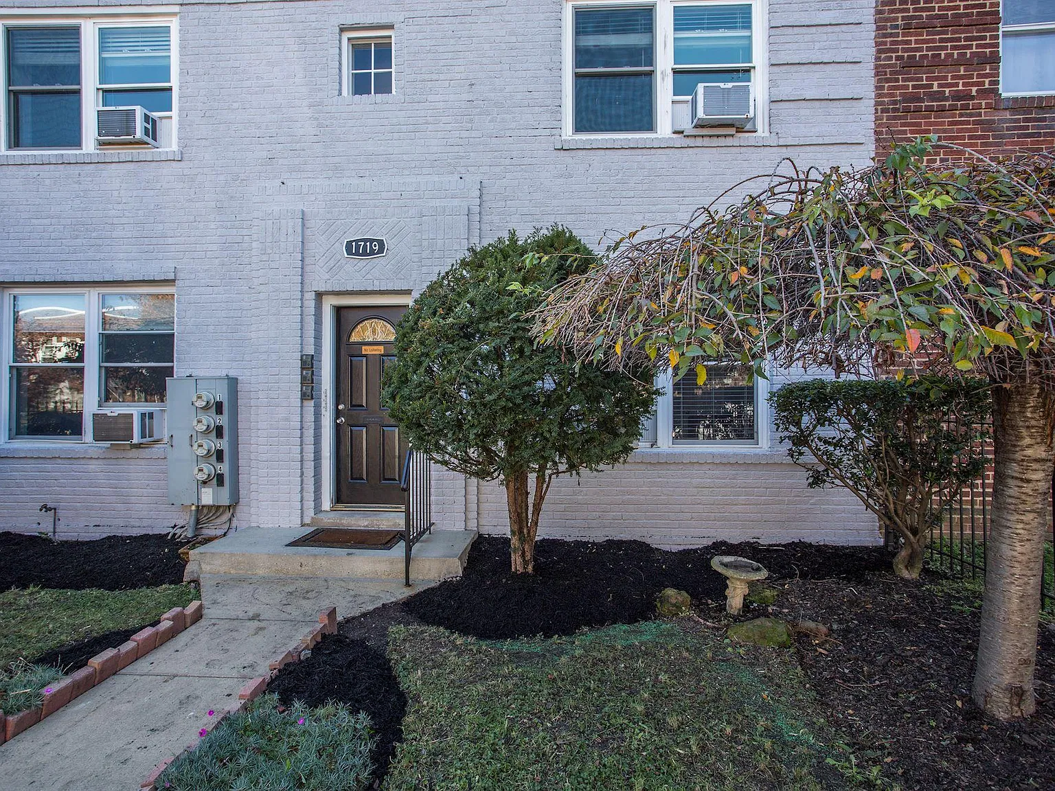 1 bed, 640 sqft, $1,700 — Photo 2