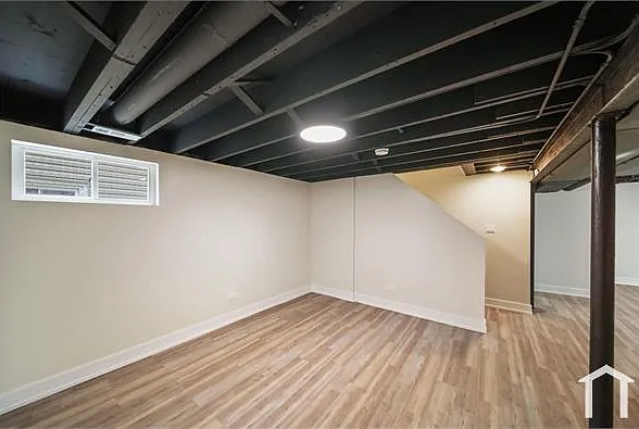 12423 S Perry Ave — Photo 18