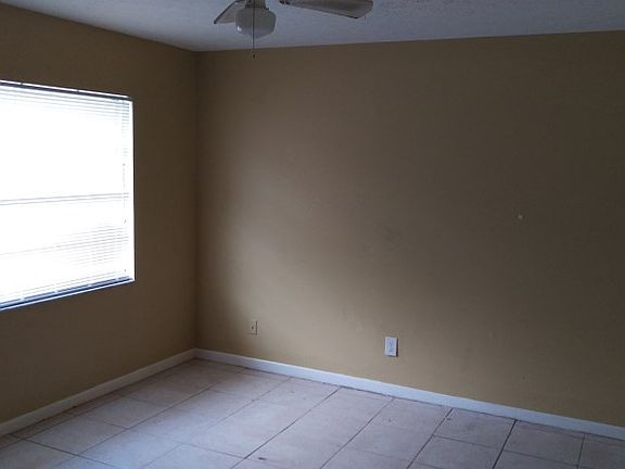 4th image of 3819 E River Hills Dr APT A