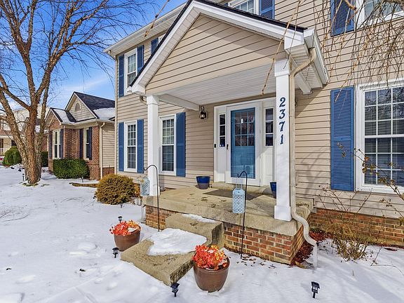 4th image of 2371 Hartland Parkside Dr