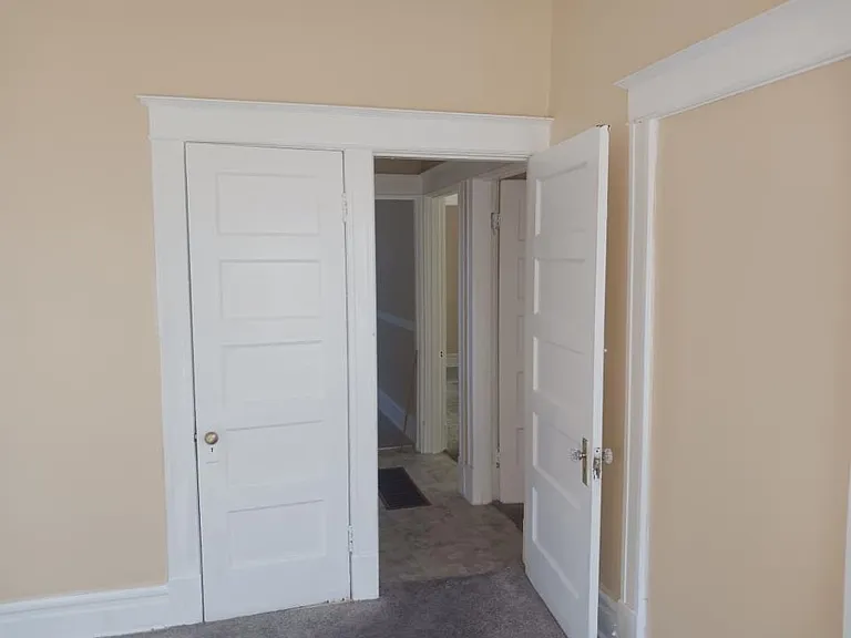 2611 Russell Blvd #B — Photo 4
