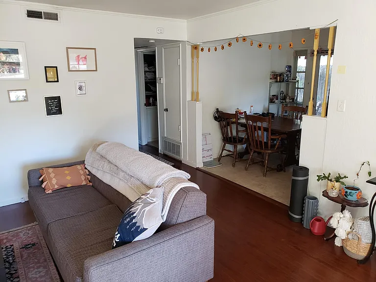 7940 Rosswood Dr — Photo 4