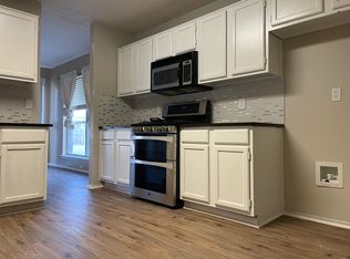 4982 Garden Grove Ct, Grand Prairie, TX 75052