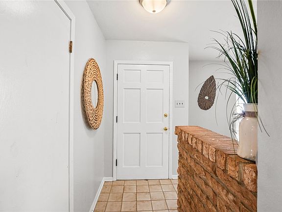 3rd image of 1022 Monette Drive
