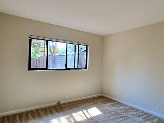 5th image of 606 Lincoln Ave