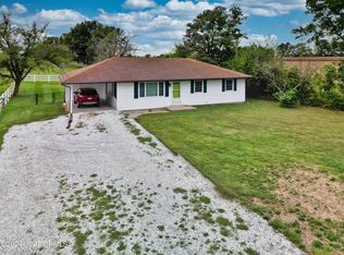 9601 County Road 367, New Bloomfield, MO 65063