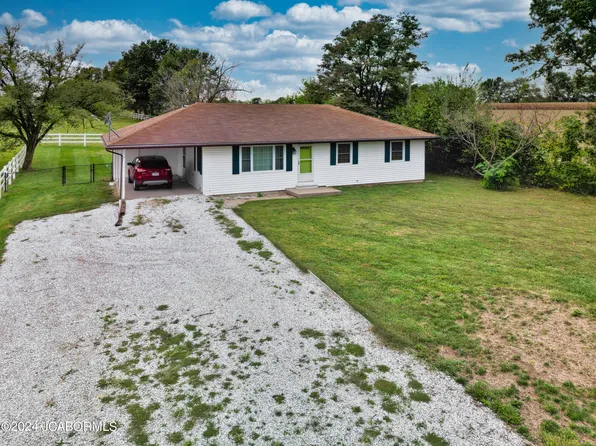 9601 County Road 367, New Bloomfield, MO 65063