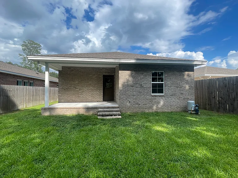 1578 Hickory St — Photo 20