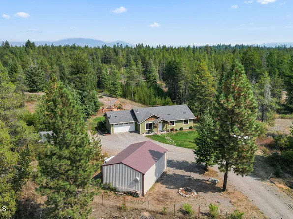 34360 N Hayden Dr, Spirit Lake, ID 83869