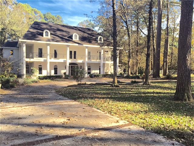 1st image of 23206 Holly Hollow St