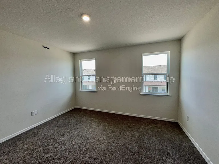 4570 Small Creek Rd — Photo 14
