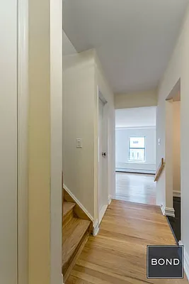 Rented by Bond New York | media 21