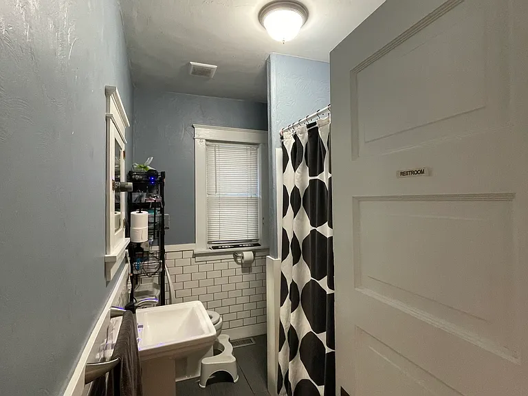 4521 Pearl St — Photo 3
