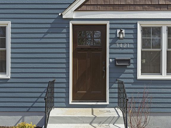 4th image of 3421 Cleveland St NE