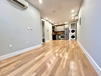 Rented by Nolita Group