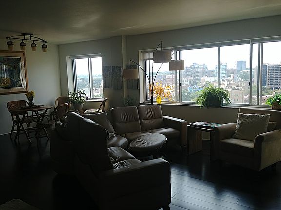 4th image of 4550 Warwick Blvd APT 906