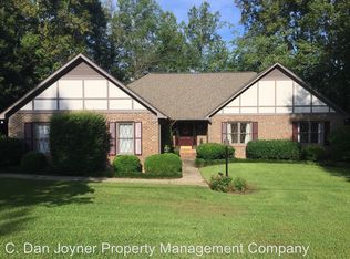 124 Shannon Lake Cir, Greenville, SC 29615