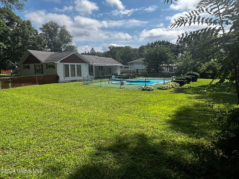 4th image of 2 Hialeah Drive