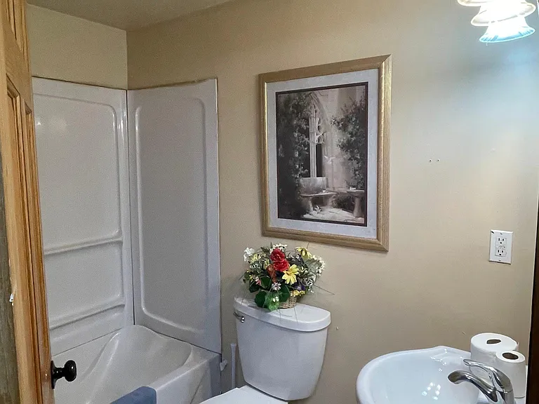 932 Galtier St — Photo 62