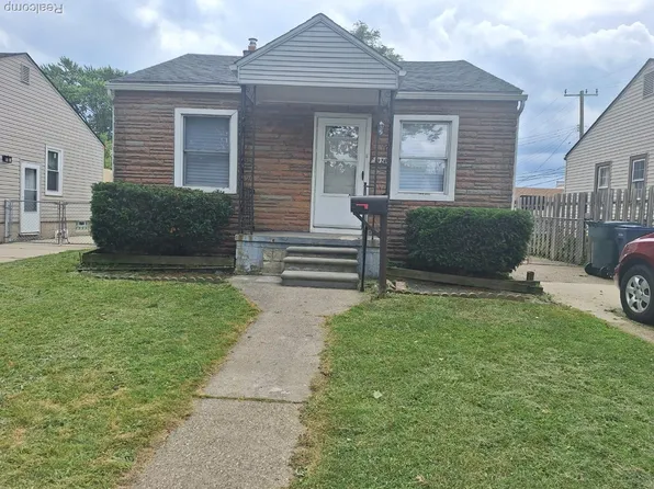 1929 Paris Ave, Lincoln Park, MI 48146