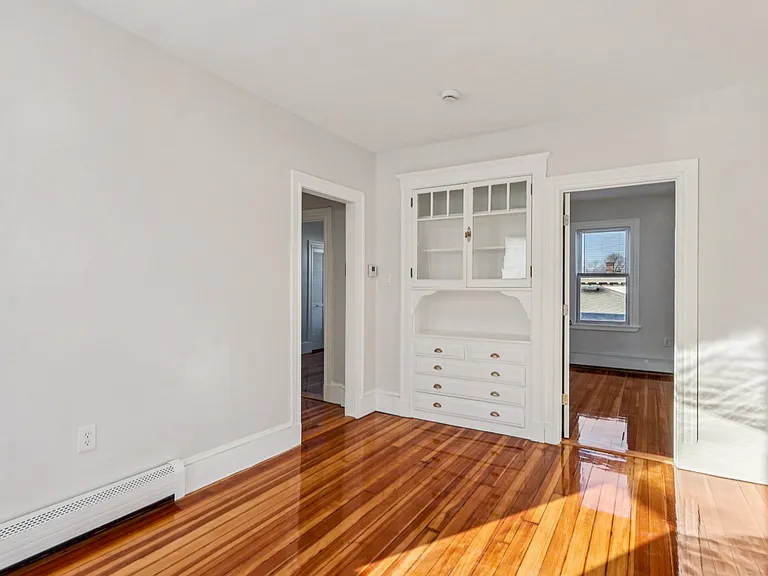 559 Hyde Park Ave #2 — Photo 7