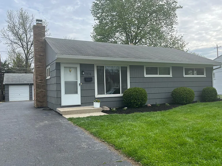 2174 Edgevale Rd — Photo 1
