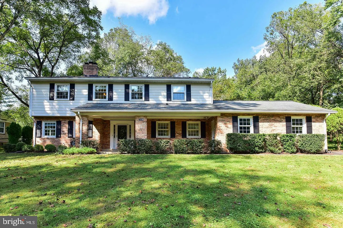 4 bed, 3.0 bath, 2432 sqft, $4,750 — Photo 1