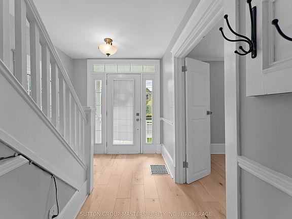 3rd image of 52 Pembroke St