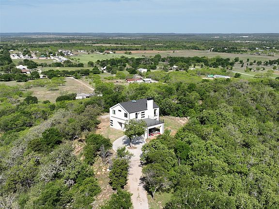 2nd image of 215 Lori Dr