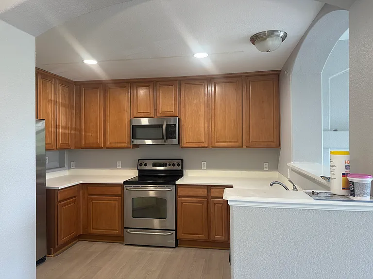 431 Black Feather Loop #813 — Photo 20