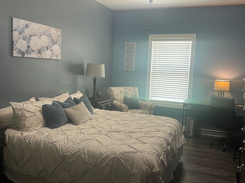 1st image of 159 Cornerstone Cir