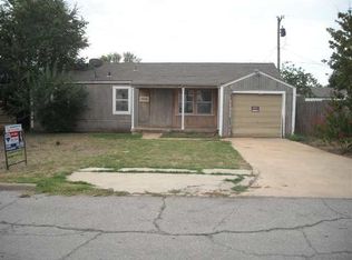 2108 NW Hoover Ave, Lawton, OK 73505