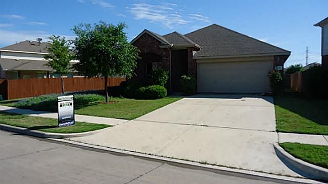 1st image of 1615 Heron Dr