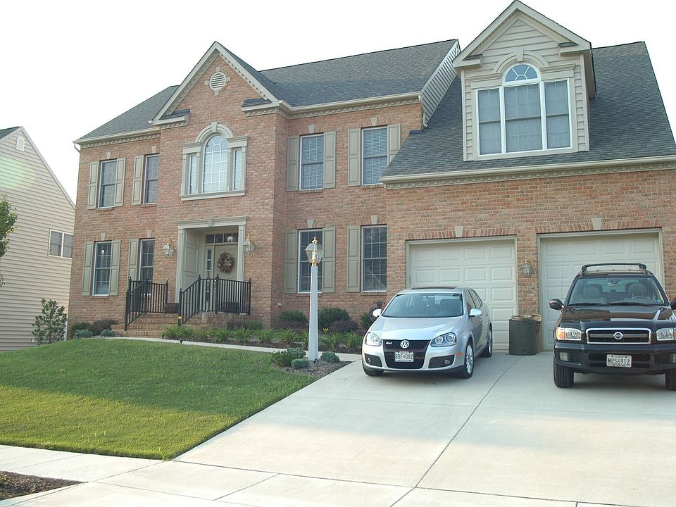 1st image of 1326 Bluegrass Way