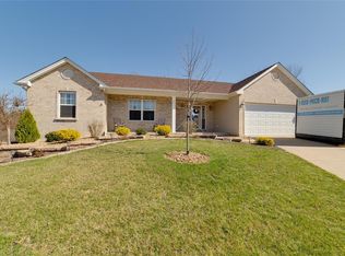 102 Emerald Isle Ln, Wentzville, MO 63385